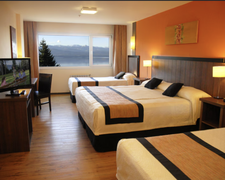 Hotel Pioneros - Standard Accomodation